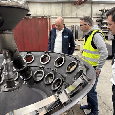 2025-04-17 Landrat vor Ort Lufttechnik Gransee c Tobias Thieme (4)