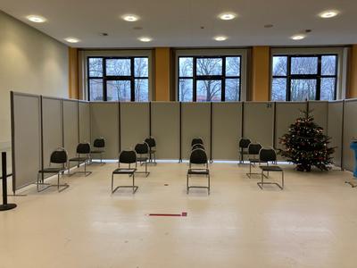 Die Impfstelle im Kreistagssaal &ouml;ffnet am 20.12.2021.