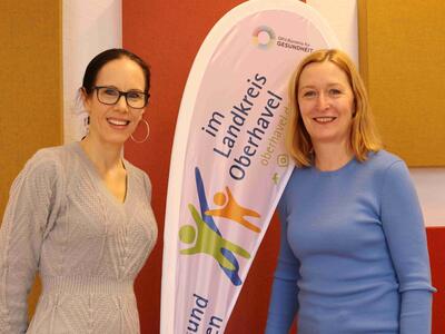 Amts&auml;rztin Simone Daiber (links) und Claudia M&auml;chtle