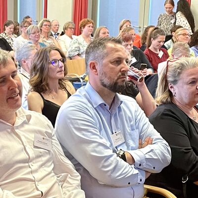 Frauen in die Politik